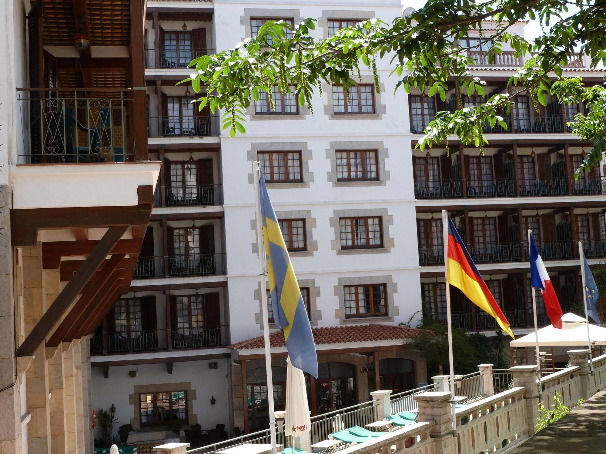 Hotel La Carolina Λορέτ Ντε Μαρ Εξωτερικό φωτογραφία